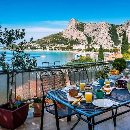 Cozy Apartments With Seafront Terraces Omiš Exterior foto
